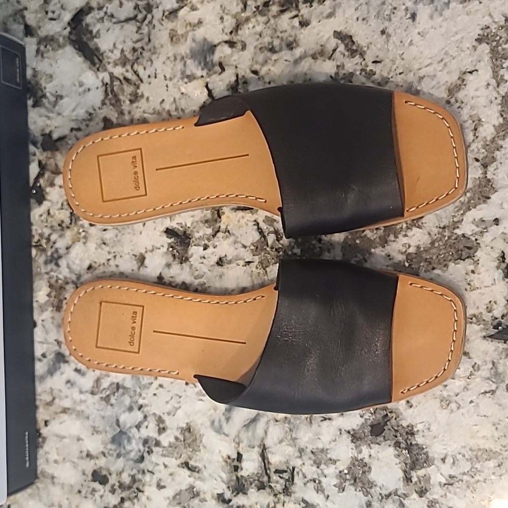 Dolce Vita sandal